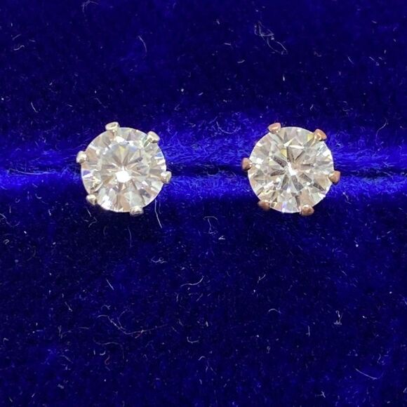 💛 Gold Plated CZ Earrings - Picture 2 of 3